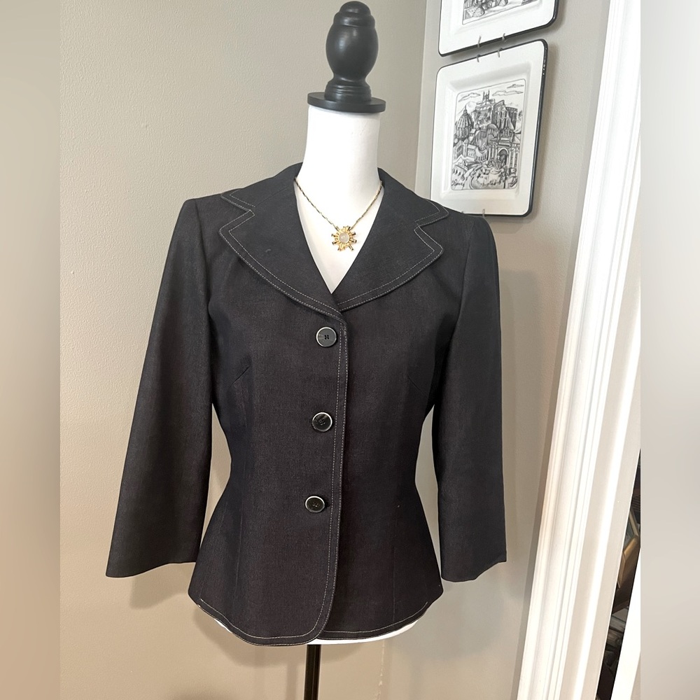 LE SUIT Three-quarter Sleeve Hourglass Blazer in Charcoal Grey, size 6